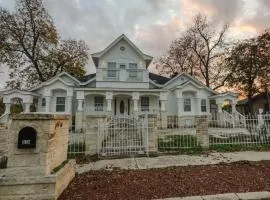 Gorgeous Victorian with Games