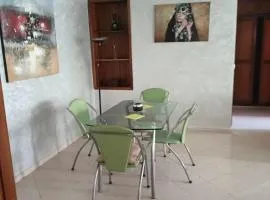 إقامة سامية