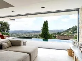Modern villa Fumerates St Paul de vence