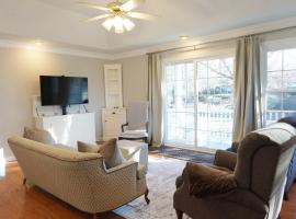The Cottage at GSP - A, hotel v destinaci Greer