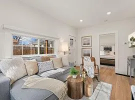 Chic Luxury Retreat in Old Town, Walk Everywhere!