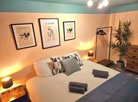 Stylish 3BR House - Private Parking, Close To CC, Long term Stays Available