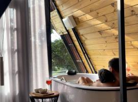 Chal&eacute; Panorama, Zelt-Lodge in Munhoz