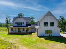 Dahlonega Mountain Creekside Oasis 4 Bedroom