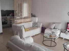 Christi & Paris Nest