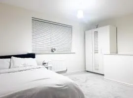 Luxury Room 8min to Sheffield City Center, Free parking