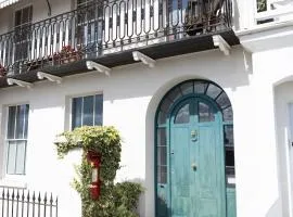 Beautiful Beachfront Townhouse