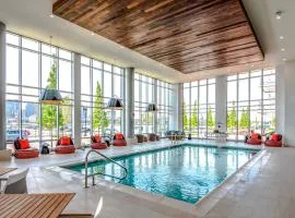 Global Luxury Suites East Boston