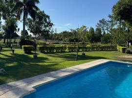 El Refugio Lodge, casa de campo em Corrientes