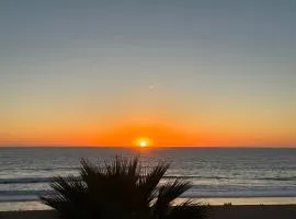 Ocean Front - 4 Bedroom Manhattan Beach Penthouse