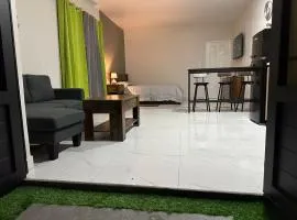 Eagle Stays Aruba-NEW Luxury, Cozy & Spacious Studio Near Eagle Beach!