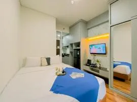 Cozy Studio Apartment at Transpark Cibubur By Travelio