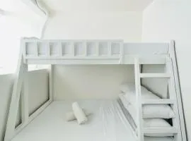 WV 19 Simple Studio with Bunk Bed