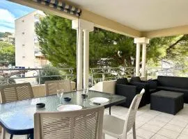 Appartement climatisé 2 pièces avec terrasse et parking au Lavandou - FR-1-251-854