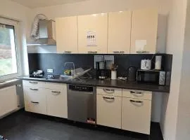 IaM 100 Qm 7 Betten ,Schlafcouch, mit Balkon, Küche, 3 Schlafzimer, 2 Badezimmer