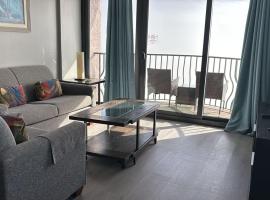 Oceanfront Penthouse, Two-Story, 3 Bedrooms, hotel in Myrtle Beach
