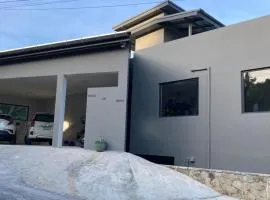 Seaview Eagles Nest Apartment 3