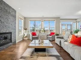 Golden View Manor