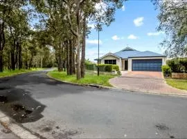 Spacious 4x2 Southwest Gem Perfect for Two Families, Steps from Top Attractions with Fun Spaces for Kids, separate areas for Adults and Big Savings