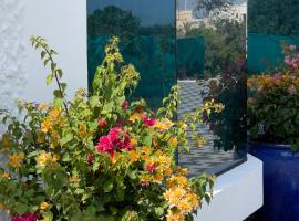 Moon night resort For Family and groups BBQ Pool and greek style, huisdiervriendelijk hotel in Sharm