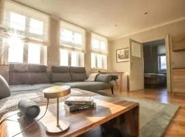 Husova 87 Rosewood Suite