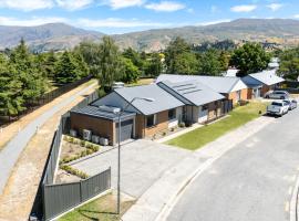 Family holiday home and spa in sunny Cromwell, haustierfreundliches Hotel in Cromwell