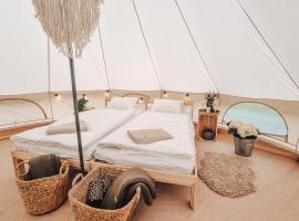 ASKAHA Glamping、Oskavaのラグジュアリーテント