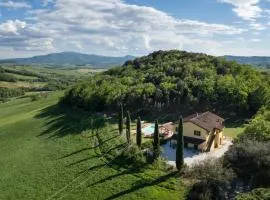 Podere Capanna - Il Tuo Rifugio di Relax nella Campagna Toscana