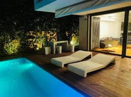 Elegant and Private Living by Neuvel