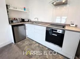 New Sandpiper Apartments