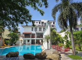 Club De Novo Hotel, hotel poblíž Letiště Bhairawa - BWA, Butwāl