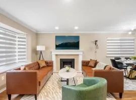 Spacious Family Retreat Central to YVR and Downtown