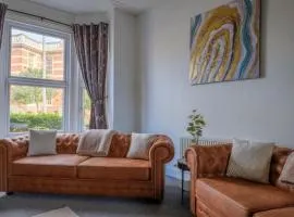 Coastal 3-Bed with Great Rates for Long Stays