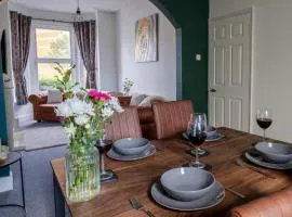 Coastal 3-Bed with Great Rates for Long Stays