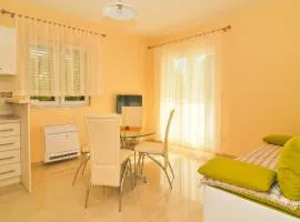 Cozy Apartment in Donja Lastva - Close to the beach