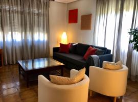 Acogedora Casa con Jardín, ξενοδοχείο σε Santa Marta de Ortigueira