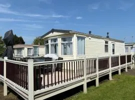 Long Beach Park Caravan, Hembsy