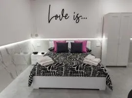 Antoine Suite Room