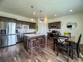 Avani Home, Dog friendly, close to Market, Marina