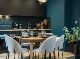 Legendary ski & cycling 4 to 6 guest getaway