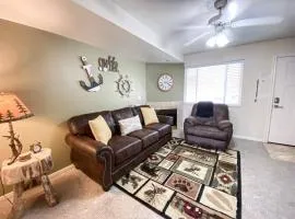 Lake View Condo 930 2