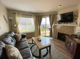 Inn Building Condo 103 updated, pool side view