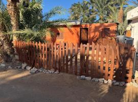 Cozy Camel Studios, отель в Дахабе