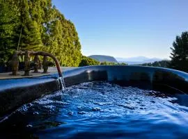 Muirs Reef Lodge Kinloch holiday home Lake Taupo