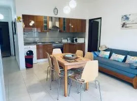 Bright holiday apartment withPool