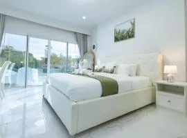 Koh Chang Luxury Pool Villas Premium