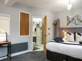 Entire Spacious Duplex Flat