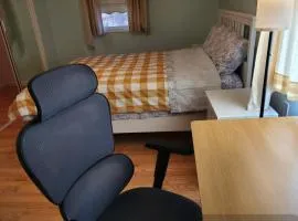Private Room with Queen Bed and Work Station