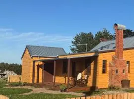 Myrtlebank Cottage Farmstay