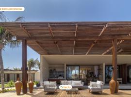 Casa Condomínio Origem Fortim Luxo a Beira Mar, hotel v destinaci Fortim